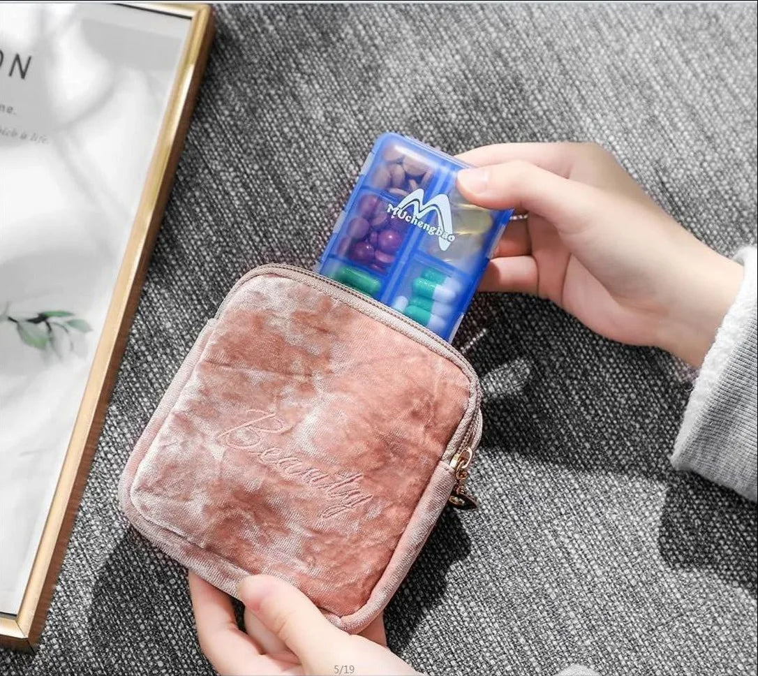 Travel Pill Organizer Moisture Proof Pills Box for Pocket Purse Daily Pill Case Portable Medicine Vitamin Holder Container