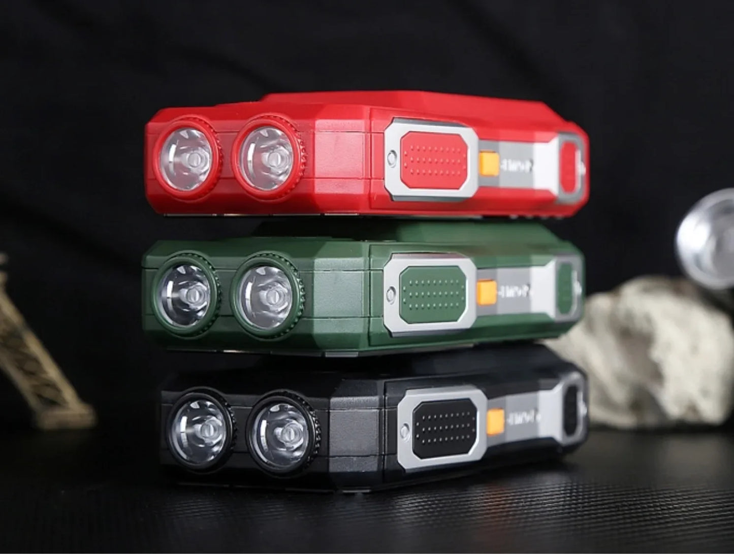 Low Price Rough Phone Big Battery Push-Button Quick Call 3 Sims Loud Speaker Two Torch GSM 2G Large Display Durable Senior Phone