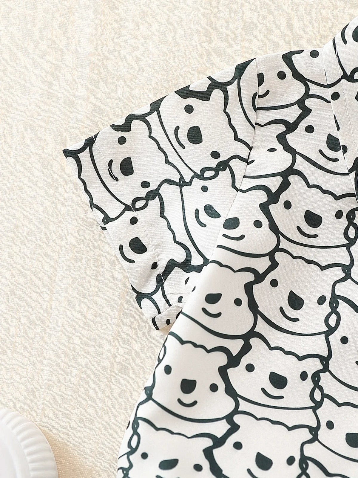 Baby Boys 2-Piece Set Cartoon Teddy Bear Printed Short-Sleeved Shirt And Shorts Fashionable Summer Outfit for Toddlers