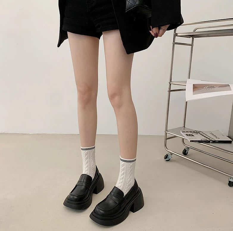 Ladies Pumps Evening Women's Shoes Luxury Leather Casual Cute Kawaii Platform Square Heels Round Toe Shoe Lastest High Quality E