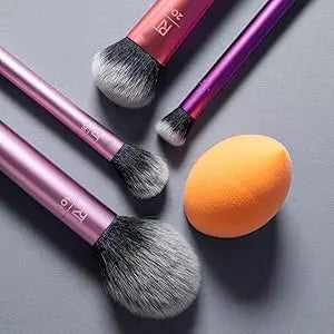 2025 Real Techniques 6 Piece Everyday Essentials Makeup Brush Set Sponges Blush Bronzer Contour Eyeshadow Powder Travel Gift Set