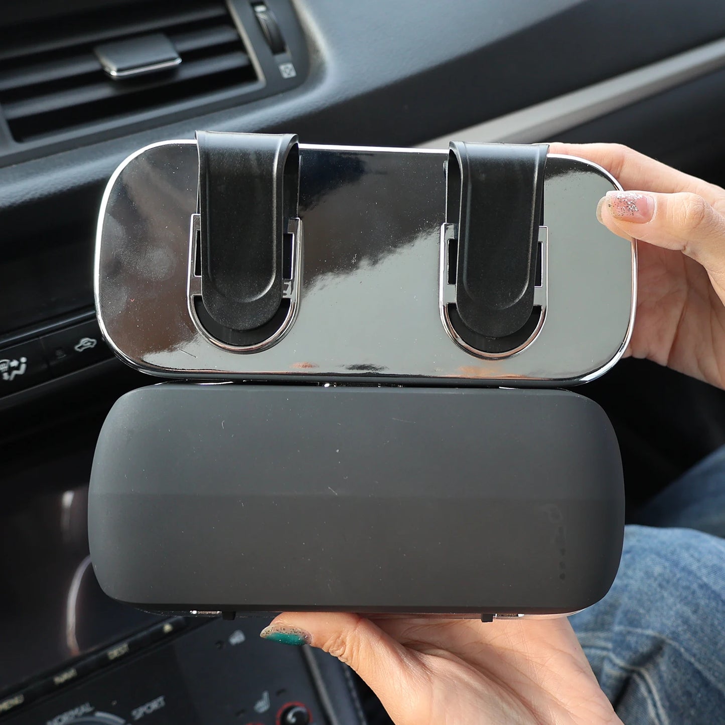 Portable Car Sunglasses Case Holder Sun Visor Clip Storage Box Organizer Glasses Cage Auto Interior Accessories Universal Parts