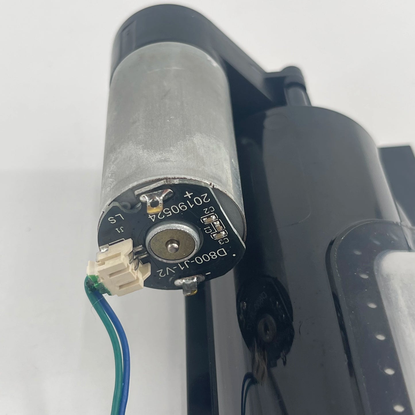 Original Robot Vacuum Cleaner Spare Parts Main Brush Frame Motor with Housing Assembly for Viomi S9 UV Alpha/S9 VU/S9