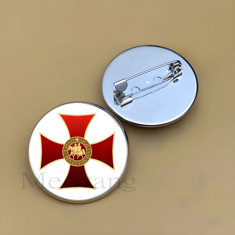 New Knights Templar brooch men's Red Cross Freemason emblem glass lapel badge hat backpack pin