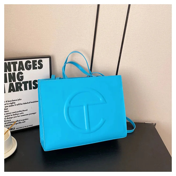 2026 Fashion Elegant Classic Paris Diaper Bag Unique Leisure Business Crossbody Purse for Women Daily Commute Work