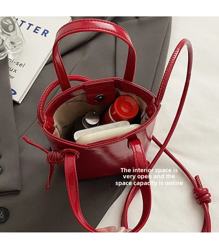 Women Handbags Female Pu Leather Shoulder Bags Luxury Large Capacity Crossbody Bags Solid Flap for Women Portable Phone Purse