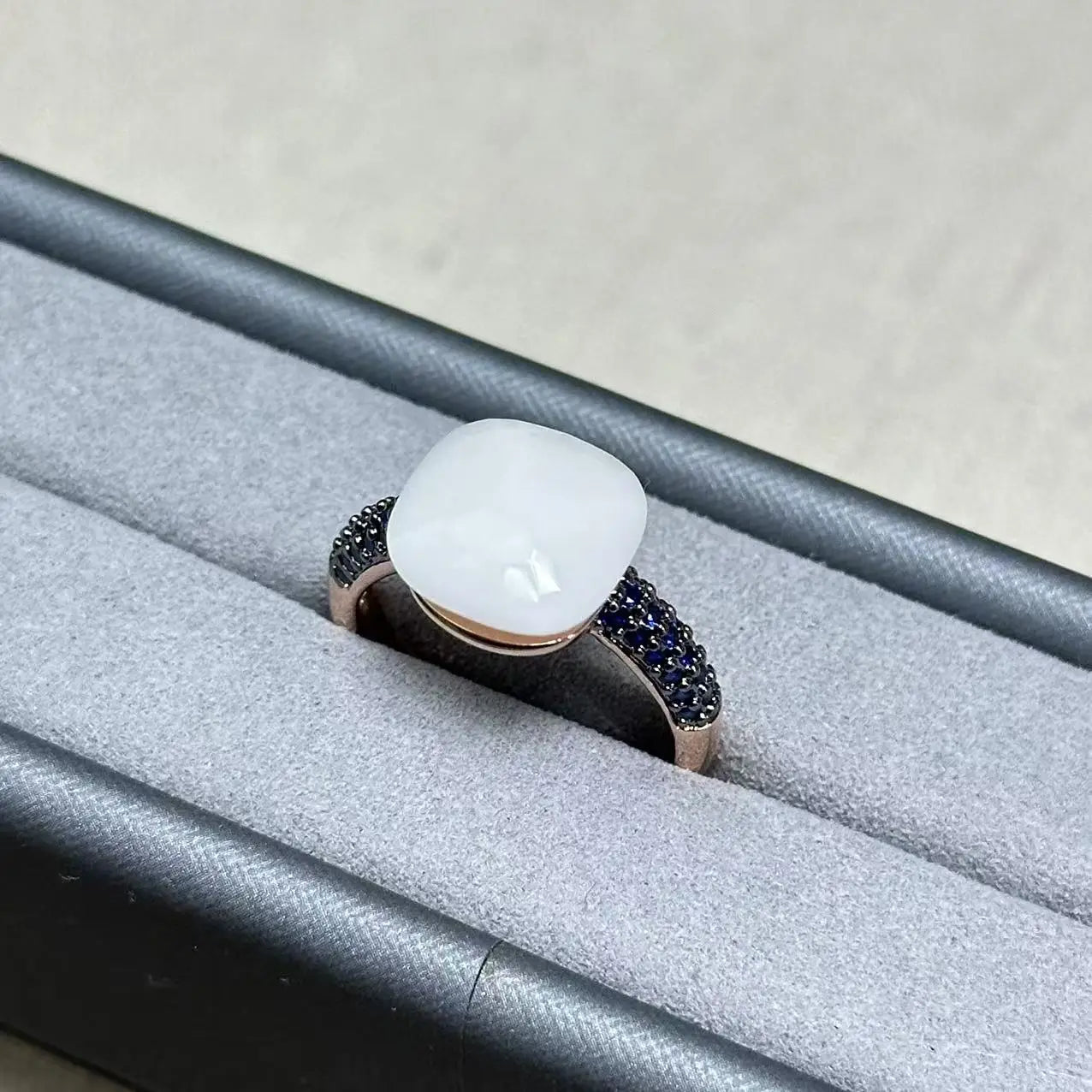 Flat Ring For Women Candy Color Crystal Ring Inlay Blue Zircon with Blackgun Plated Party Gift Fashion Jewelry For Women
