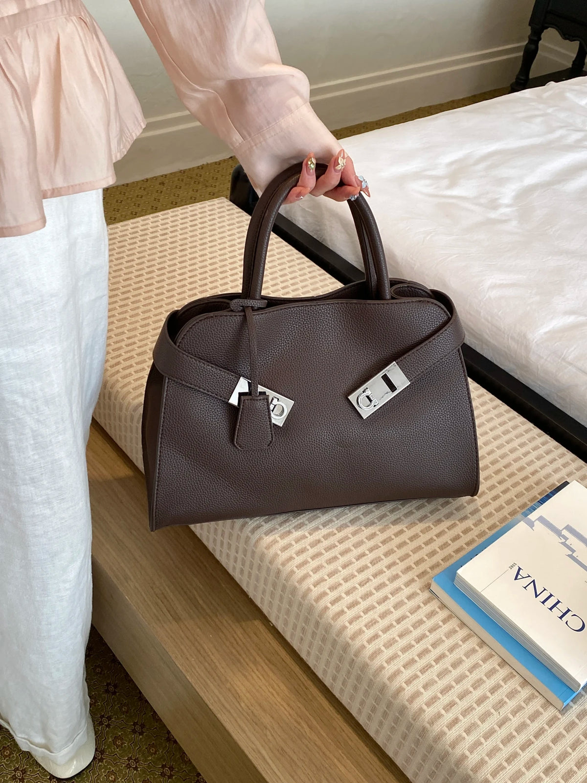 Luxury Brand Diaper Bag, Famous Designer Popular Classic Elegant, Leather Ladies Shoulder Messenger Purse