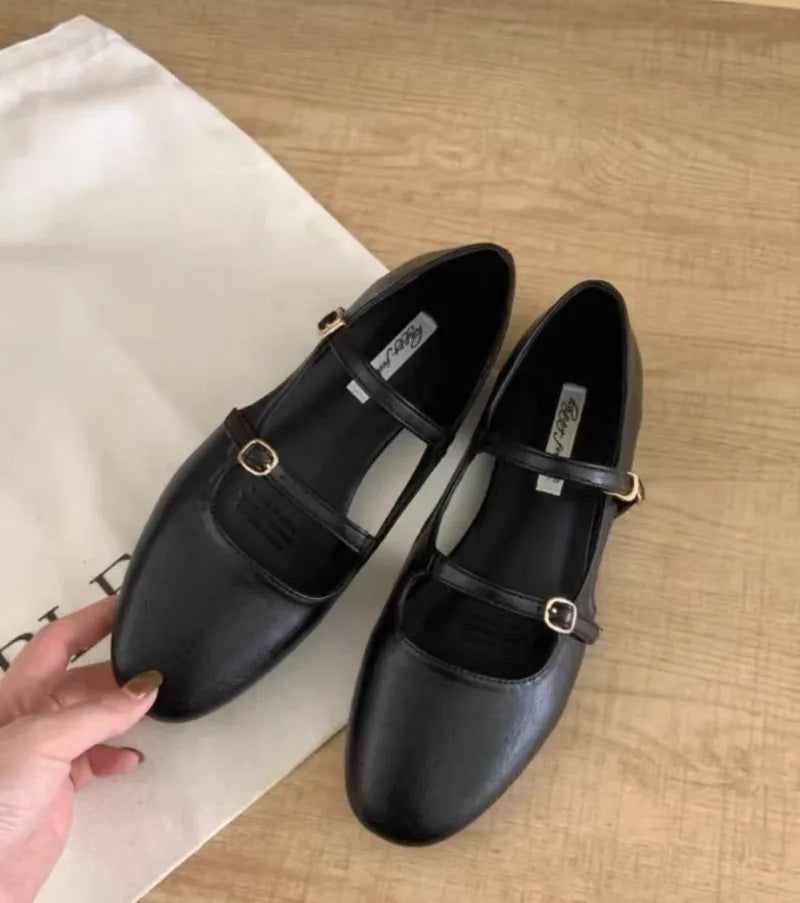 Ladies Flat Shoes Are Fashionable Casual Simple Shallow Soft and Lovely Mary Jane Ballerina Shoes.