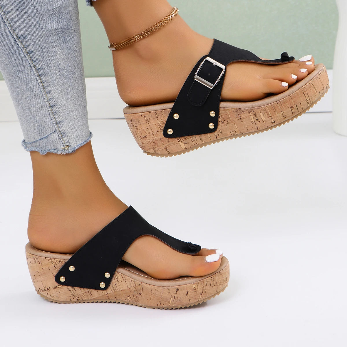 Women Sandals Platform Clip Toe Slippers Flip Flops Summer Wedges Fashion High Heels Shoes for Women New Trend Outdoor Sandals image